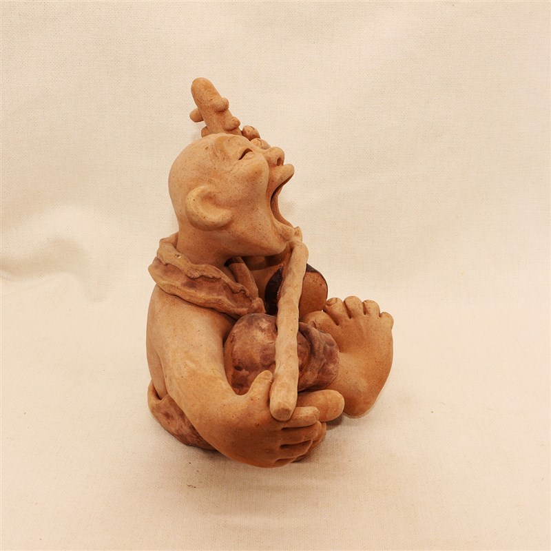 手工陶艺人物摆件 陶瓷人物 陶土摆件  酒店装饰 粗陶人物 拉二胡