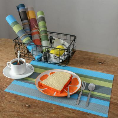 一条条纹的Teslin西餐垫，欧式风格可访问的豪华Pvc绝缘餐桌，餐