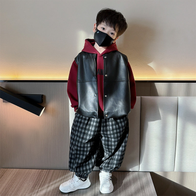 男童秋装皮衣马甲韩版三件套