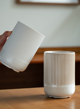 【新品特惠15.99到手】简约竖纹陶瓷花插厨房工具收纳桶餐桌筷筒