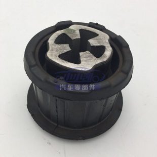 宝梁胶套 前元 前桥胶套衬套胶墩 16款 适用凯迪拉克SRX10