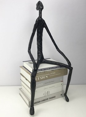 简约样板房酒店创意人物雕塑铸铁摆件抽象工艺品售楼处软装饰品