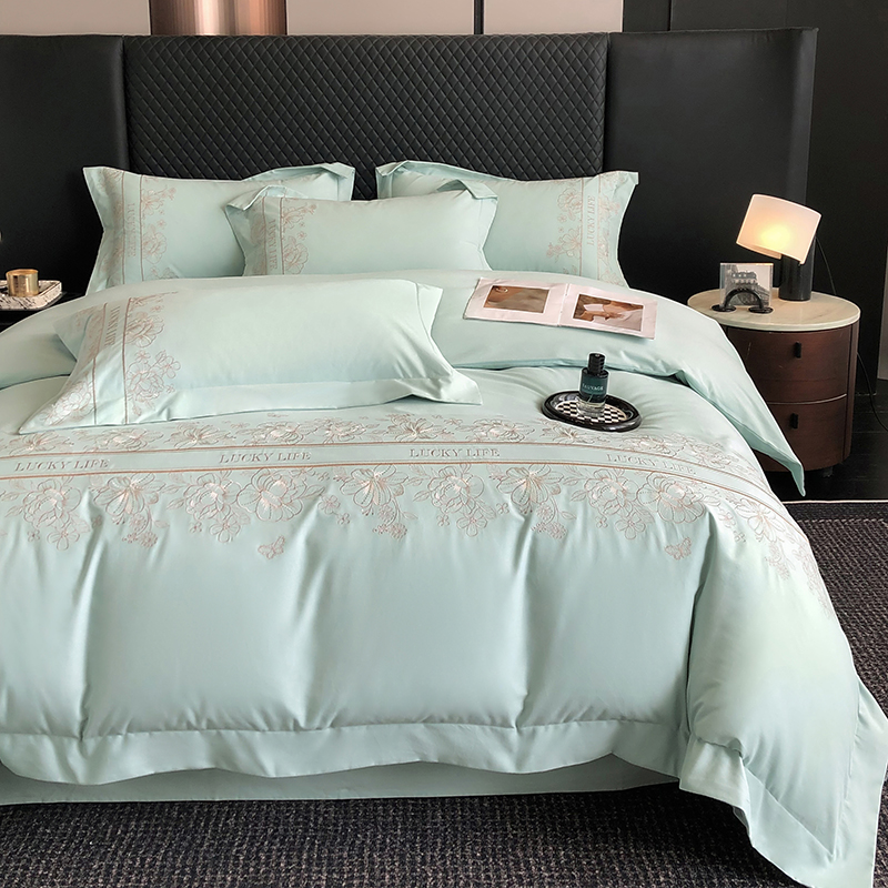 A类全棉加厚磨毛刺绣四件套