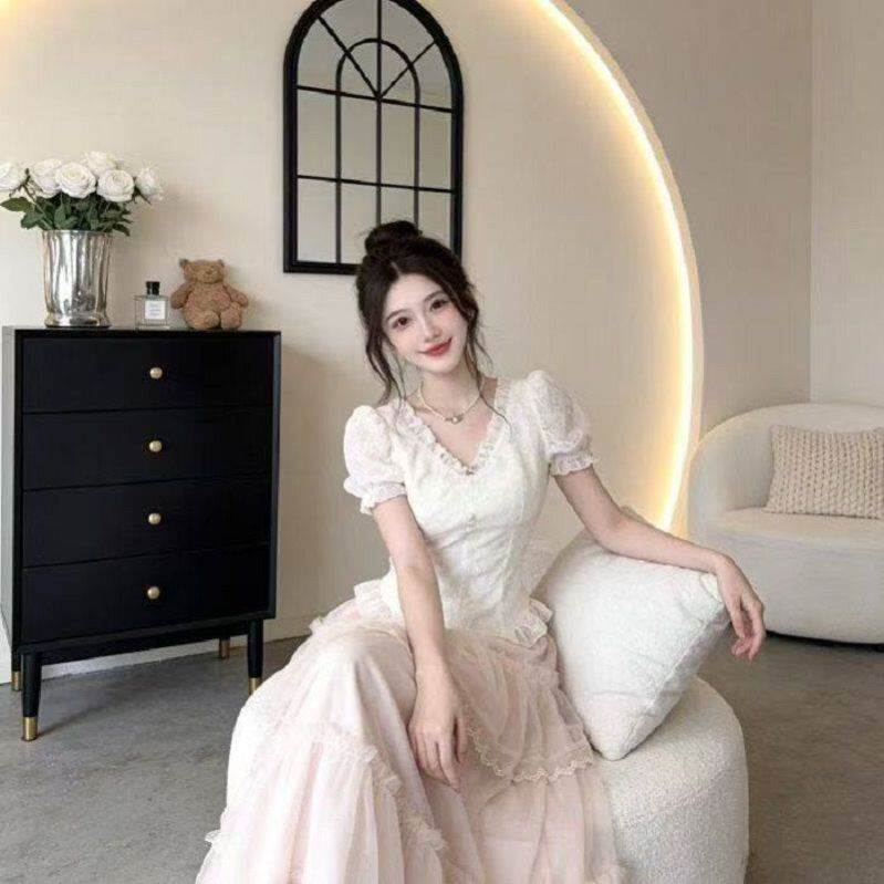 法式甜美温柔风时尚套装收腰显瘦花边上衣简约设计气质半身裙套装