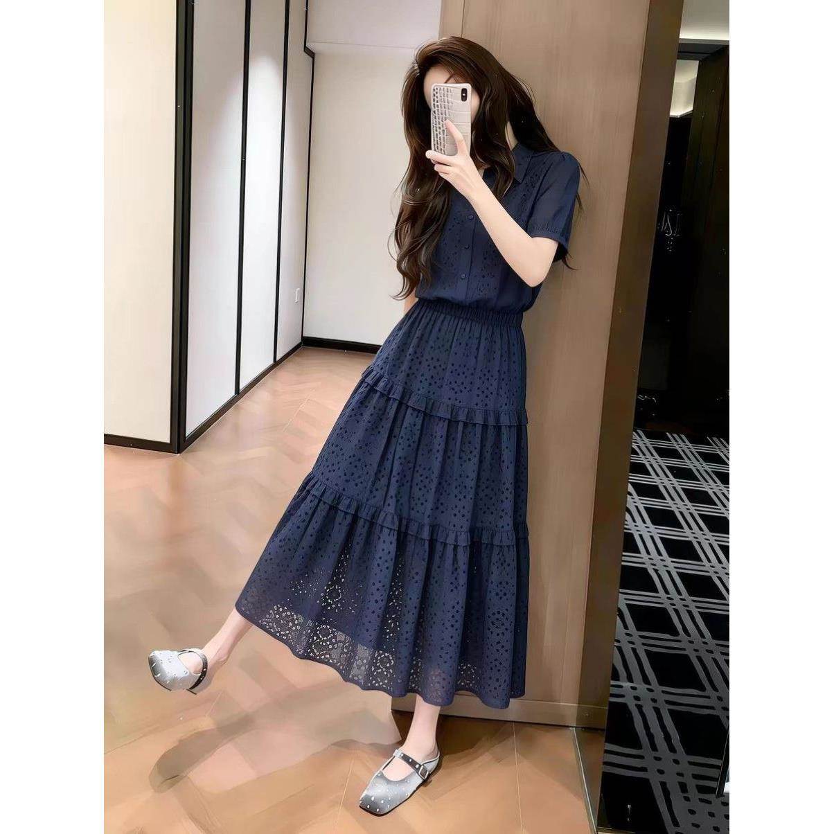 法式蓝色镂空衬衫连衣裙女2026夏季新款设计感小众别致收腰长裙子