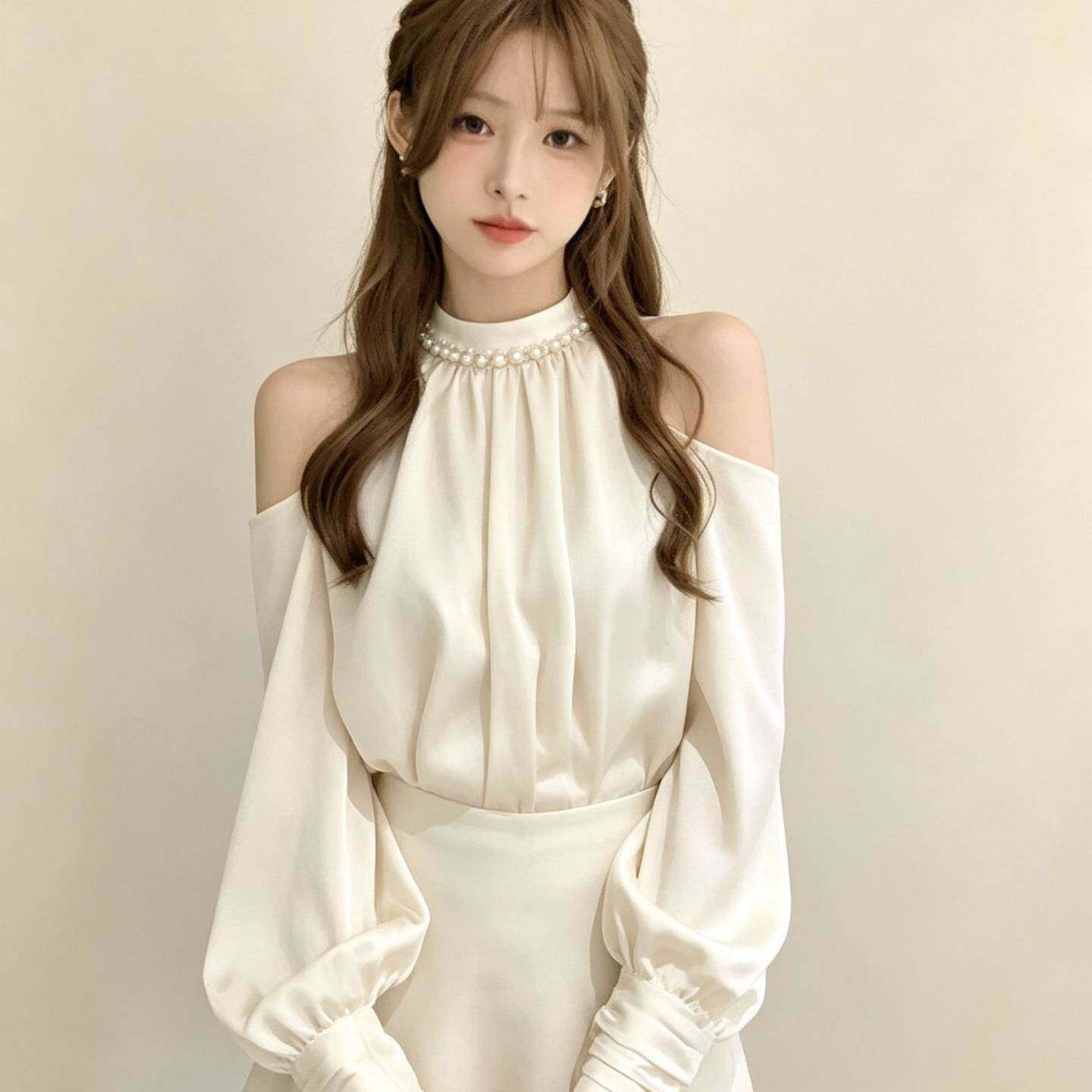 小众露肩小衫上衣2026春秋女名媛风设计感挂脖洋气甜辣别致衬衫
