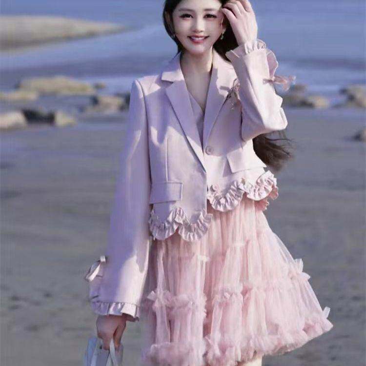 2026春夏粉色两件套裙女甜美减龄短西装+网纱无袖连衣裙