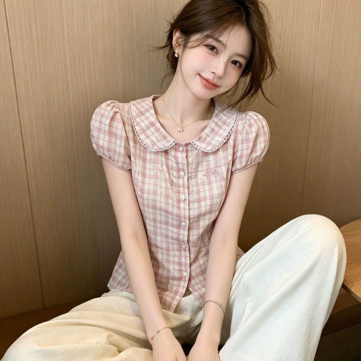撞色格纹蕾丝拼接娃娃领短袖衬衫女夏季甜美减龄蝴蝶结泡泡袖上衣