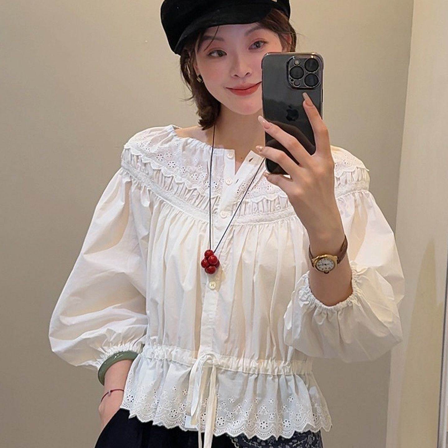 蕾丝花边拼接收腰设计感别致衬衫女2026春秋新款独特漂亮小衫上衣