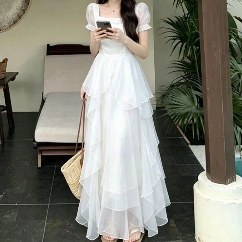 法式甜美气质小众设计感方领收腰连衣裙女夏季泡泡袖修身显瘦长裙