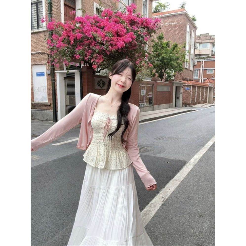 温柔粉色碎花小吊带针织开衫裙子全套一整套