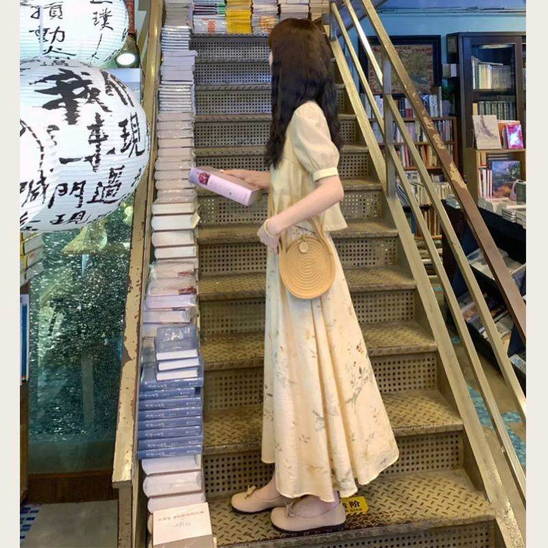 国风少女碎花连衣裙古典风温婉气质短袖上衣半身裙两件套