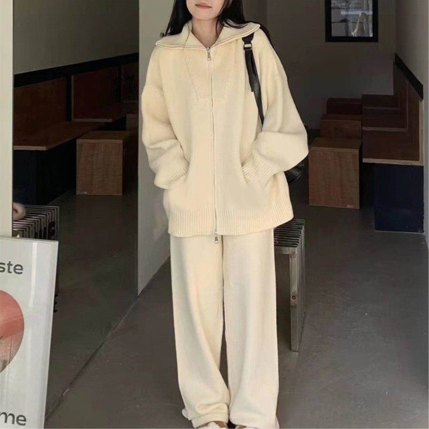黑色拉链运动时尚套装女秋冬新款加厚宽松慵懒风休闲阔腿裤两件套