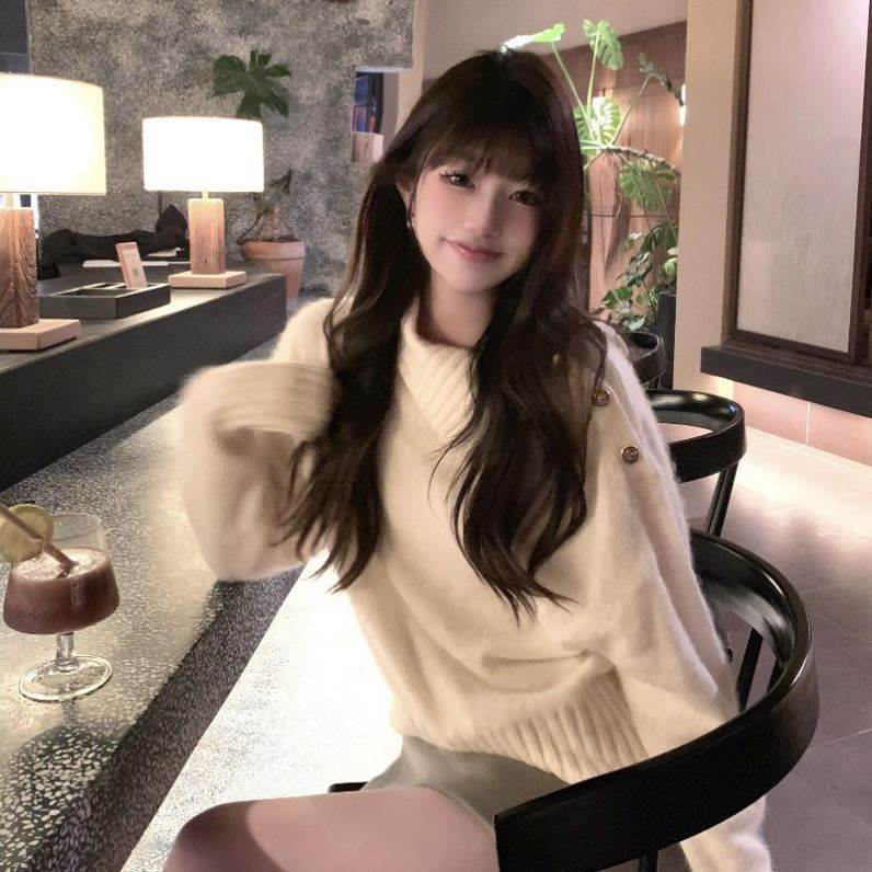 白色高领侧纽扣软糯毛衣女秋秋季内搭慵懒风高级设计感针织衫上衣