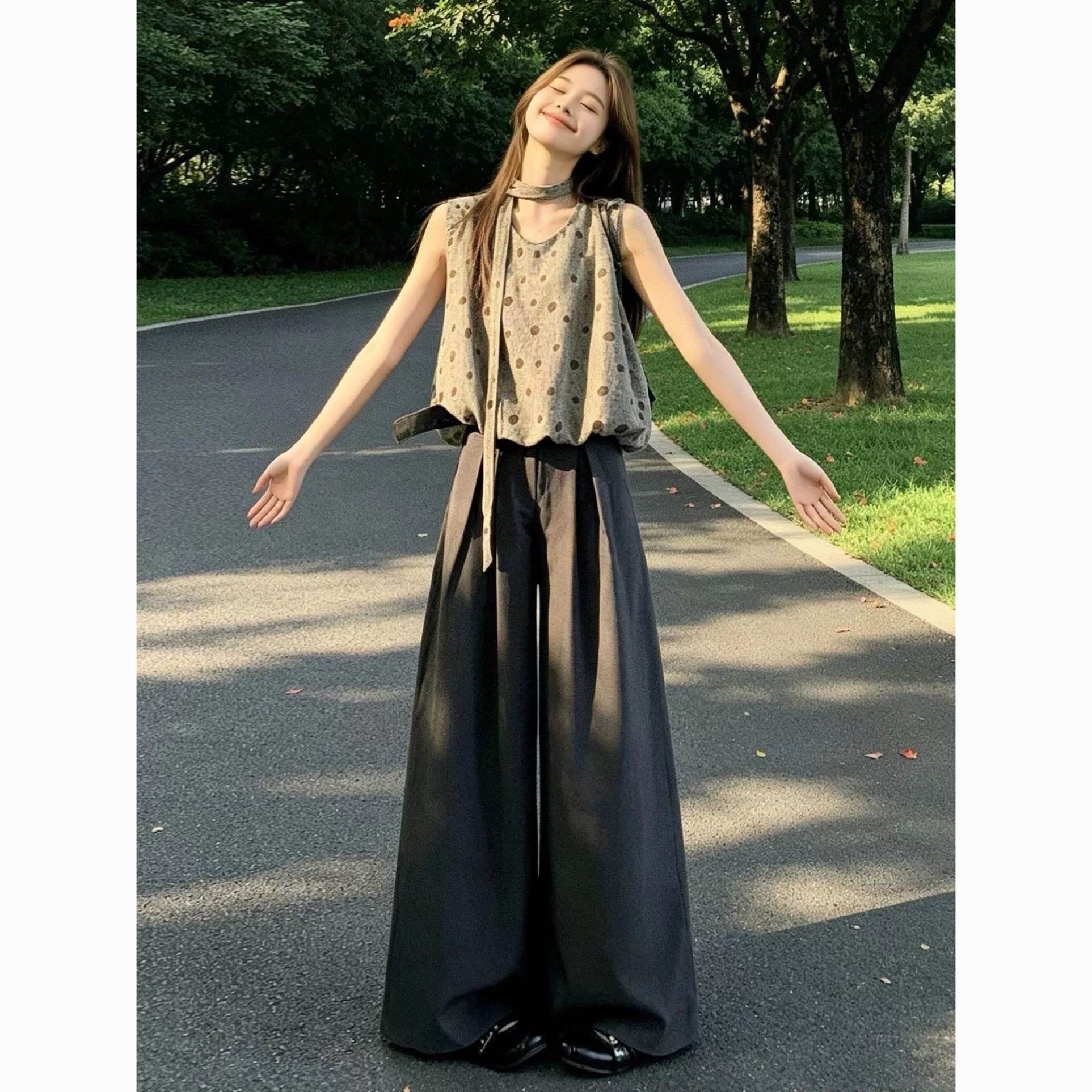 夏日ootd穿搭一整套韩系绝美无袖波点背心花苞上衣阔腿裤两件套女