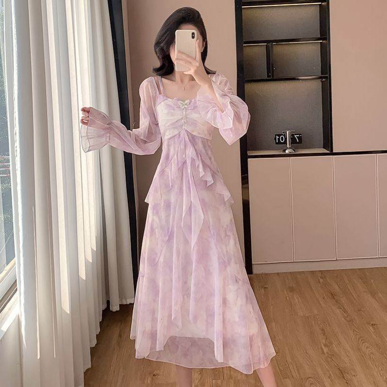 洋气碎花荷叶边连衣裙女长袖2026春装中长款收腰显瘦吊带仙女裙子