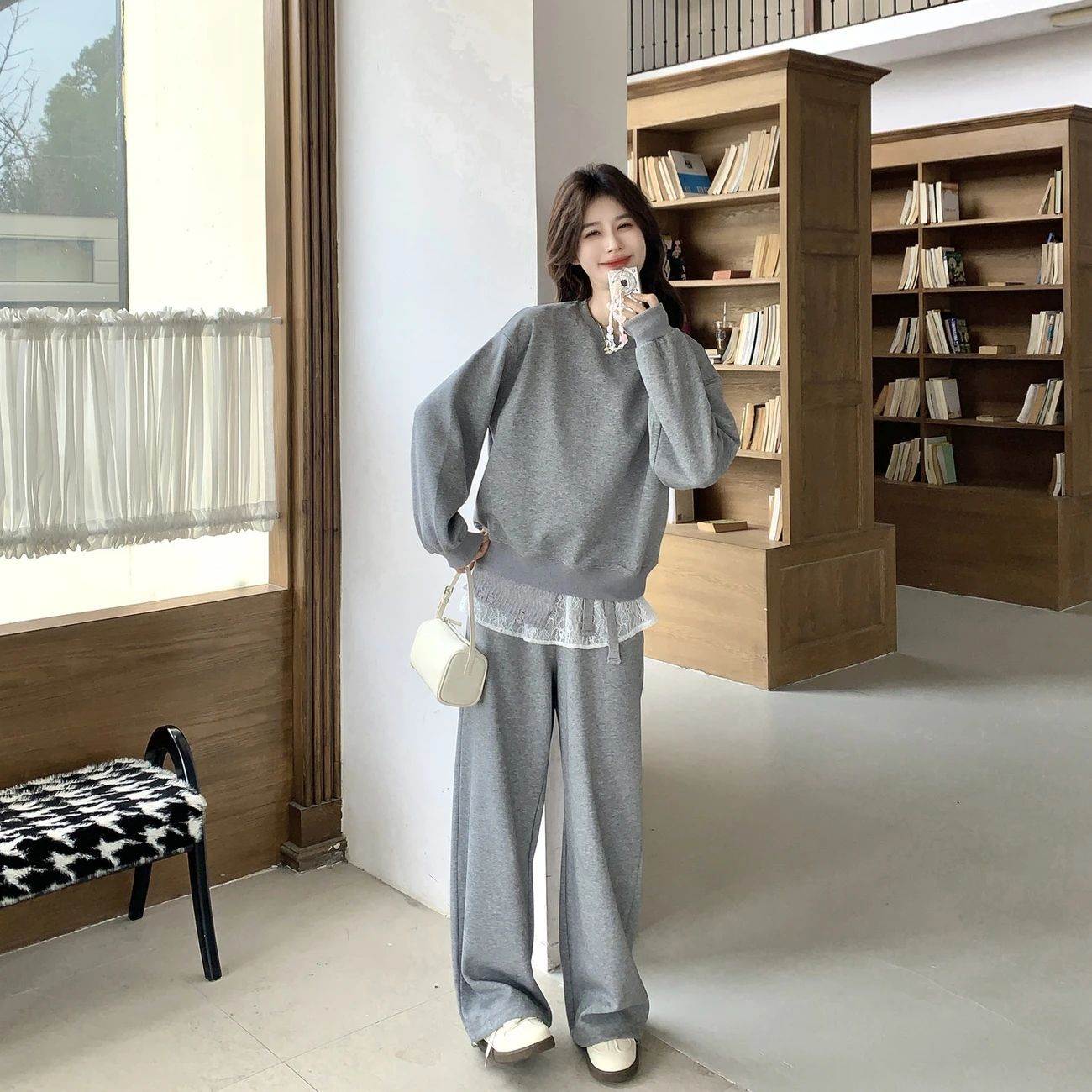 2026新款秋季一整套穿搭松弛感休闲风卫衣女蕾丝屁帘阔腿裤三件套