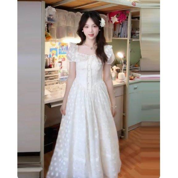 新款法式方领纯色连衣裙子夏季女装小个子纯欲风初恋收腰长裙