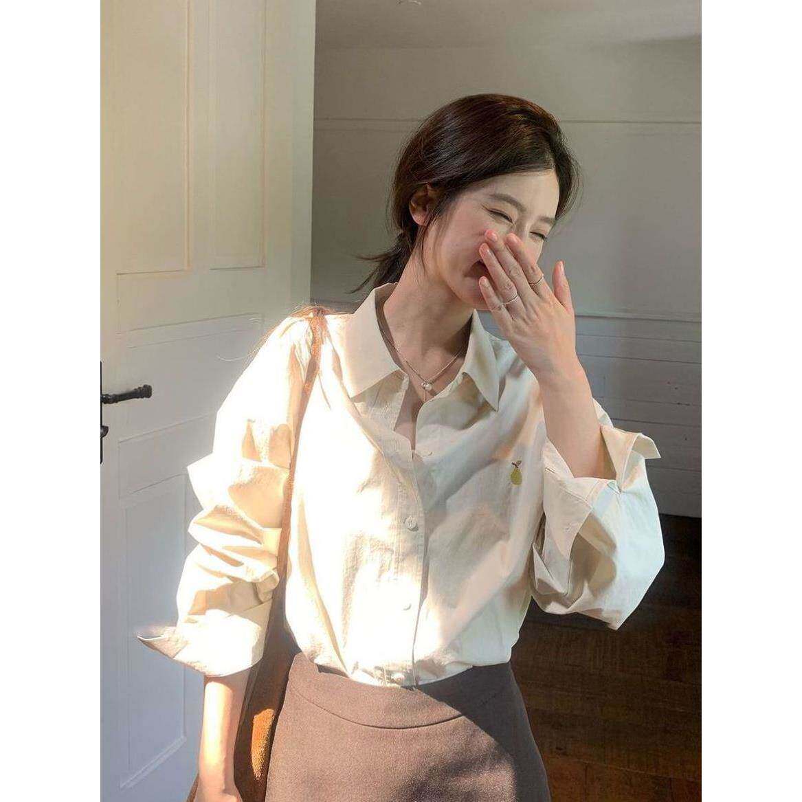 棉杏色刺绣宽松长袖衬衫女春秋新款简约通勤韩版学院风减龄上衣
