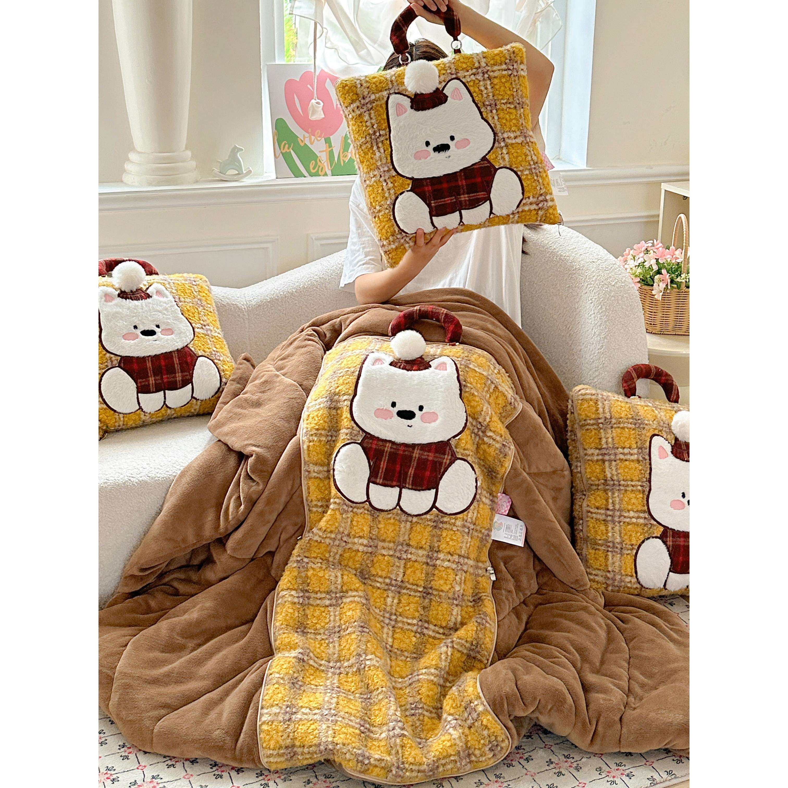 冬牛奶两二绒抱枕被子用加厚办公室午睡毯子枕头被汽GB202520车靠