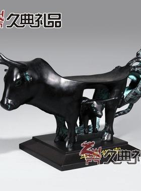 青铜工艺品，铜牛，铜虎，铜盒家庭办公饰品，领导会议开幕礼品