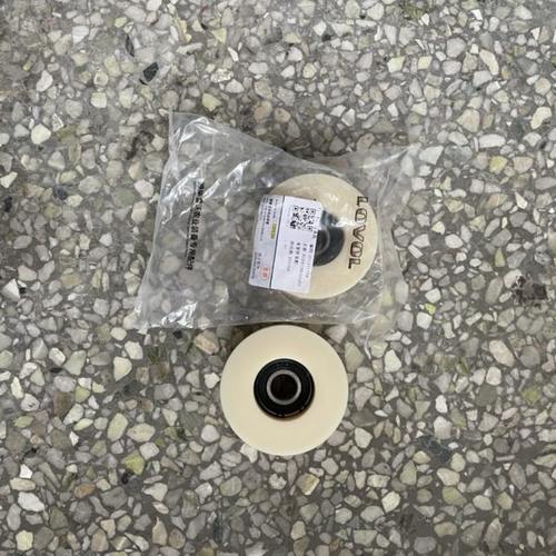 福田雷沃RG50 RG60 RG70收割机配件 改装输送槽长链条张紧轮装配