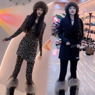 欧货气质豹纹时尚套装女2024冬季洋气轻熟风t恤+打底裤裙两件套潮