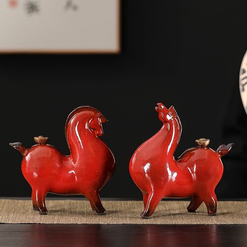 陶瓷马上有钱摆件中n式招财生肖马客厅博古架酒柜红色小唐马装饰