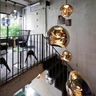 高档熔岩吊灯高级感复刻高品质餐厅灯楼梯长吊灯创意网红熔岩灯