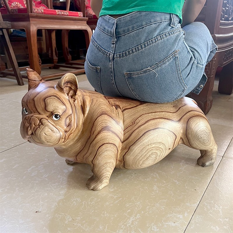 小叶香樟木宠物坐骑凳法国斗牛犬侘寂风木雕空间装饰摆件雕塑矮凳