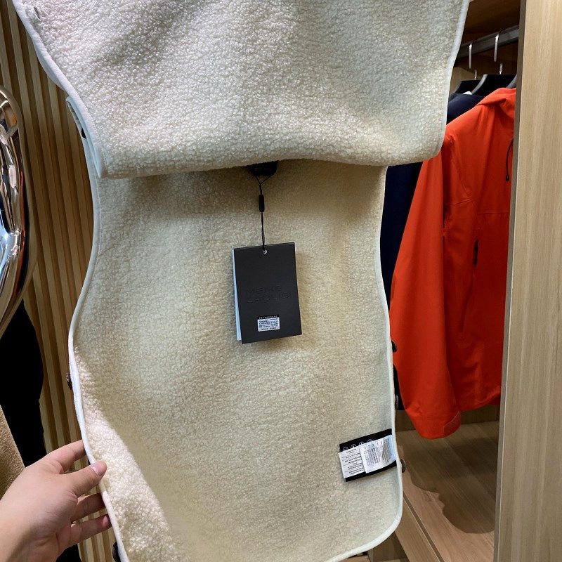 叠穿神器 设计师两侧纽扣开叉连帽无袖简约加绒情侣马甲秋冬背心,男装,常规马甲,淘宝优惠券,粉丝福利购,淘宝优惠卷