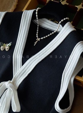 上身就狠显瘦,狠洋气 麻花撞色白边飘带羊毛针织背心马甲V04085