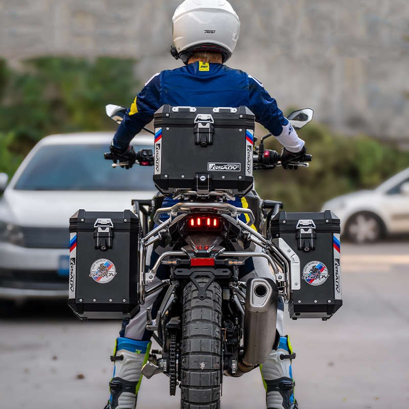 GSADV适用凯越800X旅行版三箱护杠不锈钢保险杠改装件底板保护件