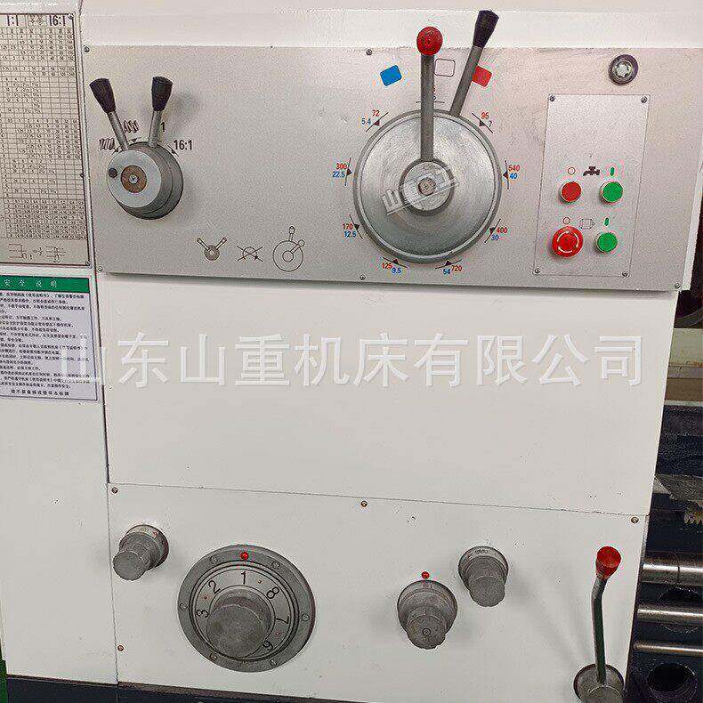 重落地式普通车床卧0式车床CW山重重工6110X300型大型精密宽导轨