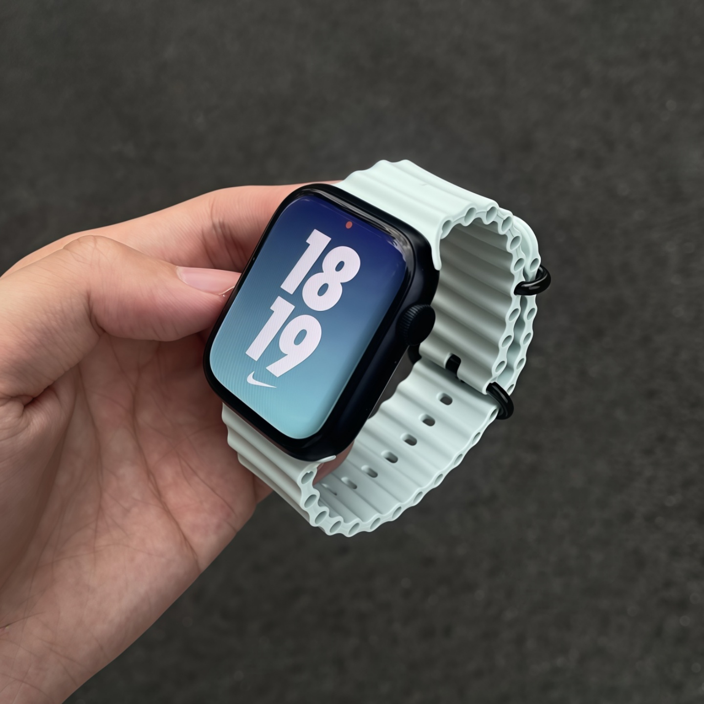 新款海洋硅胶环扣运动表带