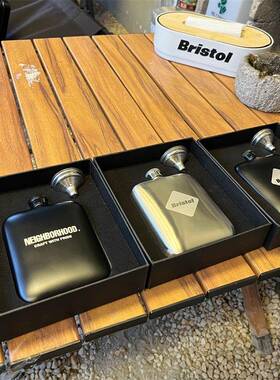 潮携牌小壶男个性YZZ户酒外随身便304不锈钢6盅酒壶礼士品套装定