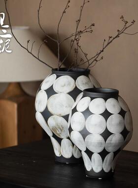 手绘图格纹侘寂风陶罐装饰摆件高级感案式240427圈陶瓷中厅花瓶客