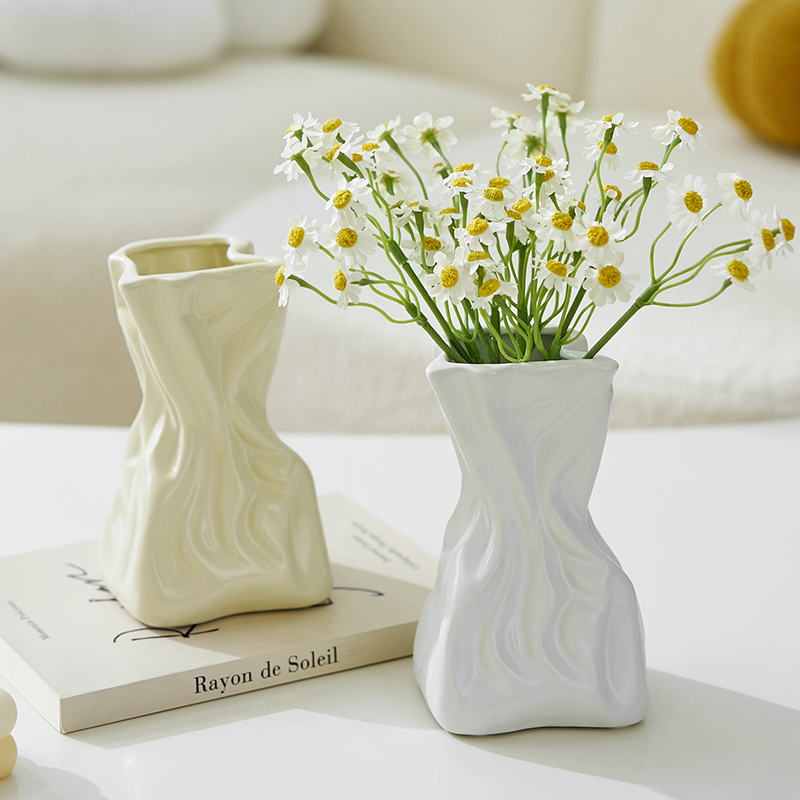 简约创意褶皱陶瓷花瓶小奶油风白色D餐桌插花装饰摆件客厅水养鲜