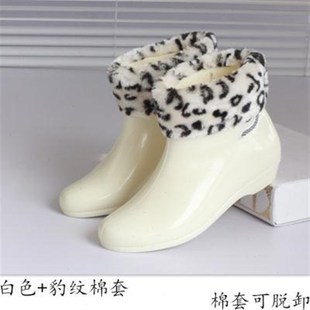 女雨靴短筒花园防水鞋 新款 时尚 雨鞋 防滑加绒两用 女春夏秋韩版