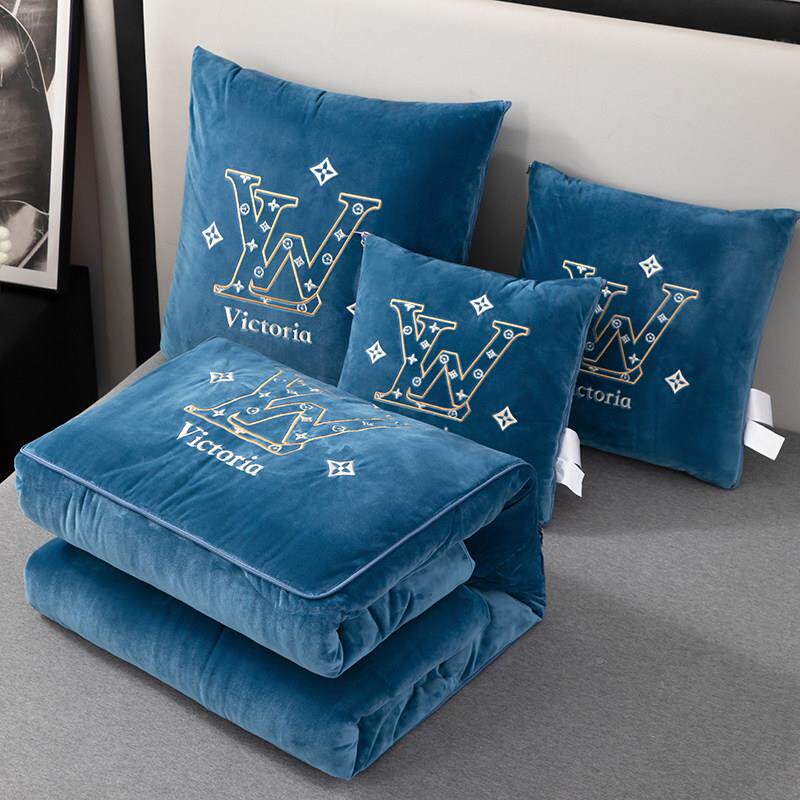 档轻一奢加厚抱枕被两发JL202406用二高合绒毯汽车靠垫办公室沙午