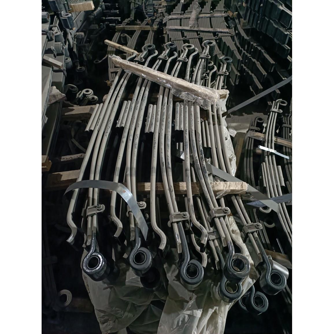 陕汽轩德x9后钢板轻卡加片加厚弓子板弹簧加重货车4.2米总成汽车