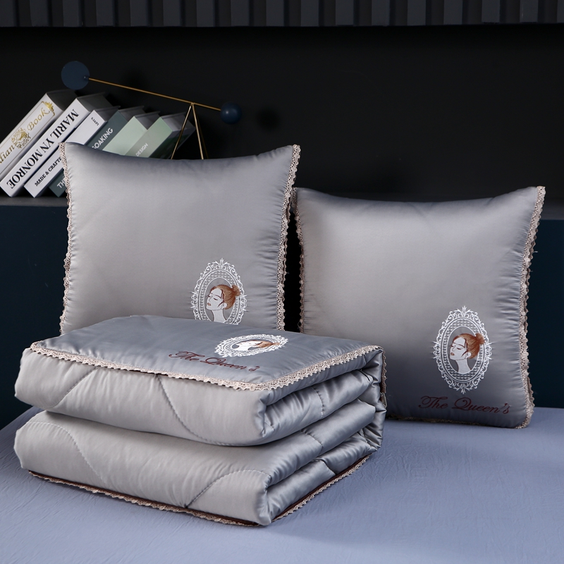 抱枕被子可折叠高档轻奢刺绣水洗真丝凉感午休盖毯空调薄被靠枕被