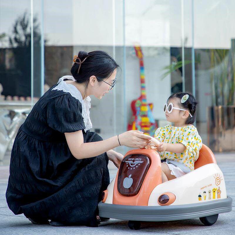 儿童电动碰碰车小孩婴儿玩具车y可坐人带遥控宝宝四轮汽车充电童