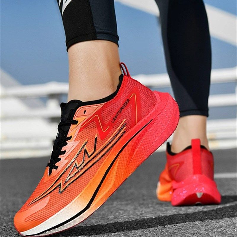 轻跑者夏季男款跑步鞋一脚蹬透气跑鞋男新款超轻减震碳板运动鞋女