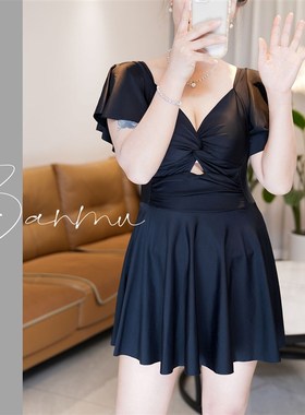 2024年新款大码泳衣女微胖mm200斤显瘦遮肉裙式连体泡温泉胖妹妹