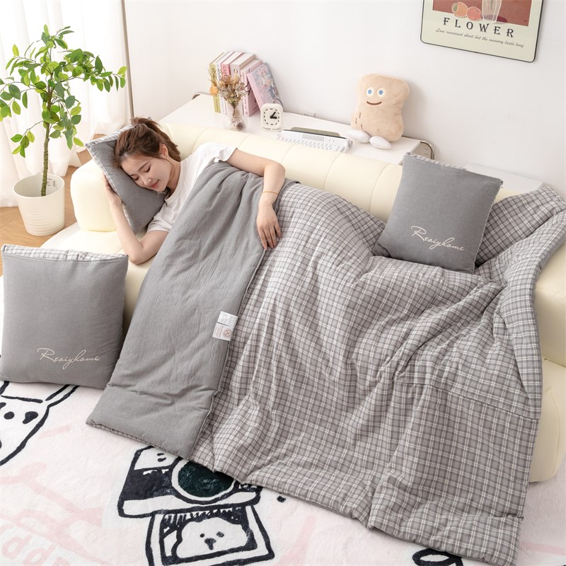 母婴级A类全棉抱枕被子两用 车用办公室午睡被子可携带靠垫被