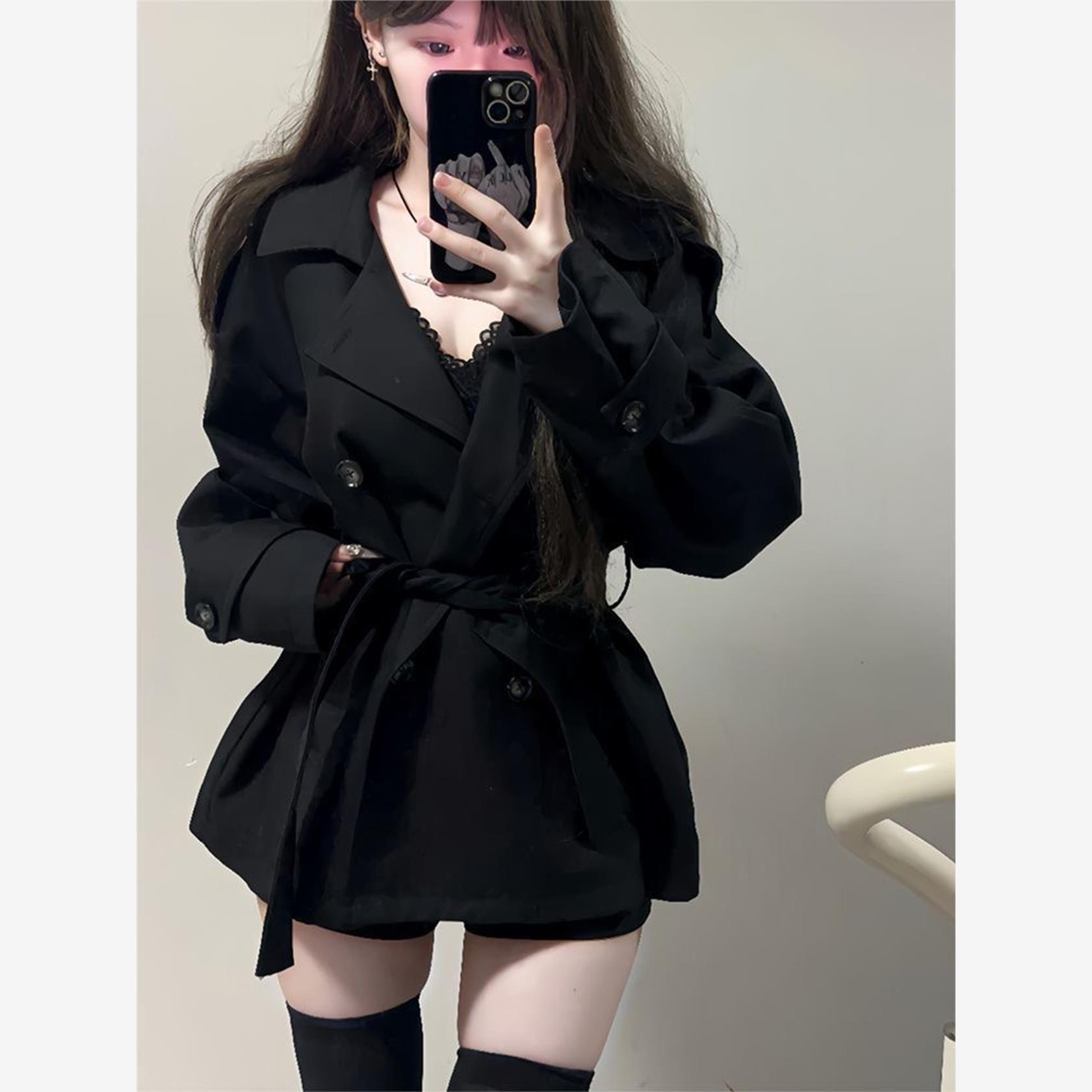 巨好看的早秋风衣女新款黑色双排扣小个子高级感收腰英伦短款外套