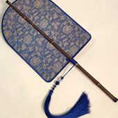 宋晋南北朝蓝底小花可旋转折叠卷曲腰扇款 古风全竹腰扇短柄