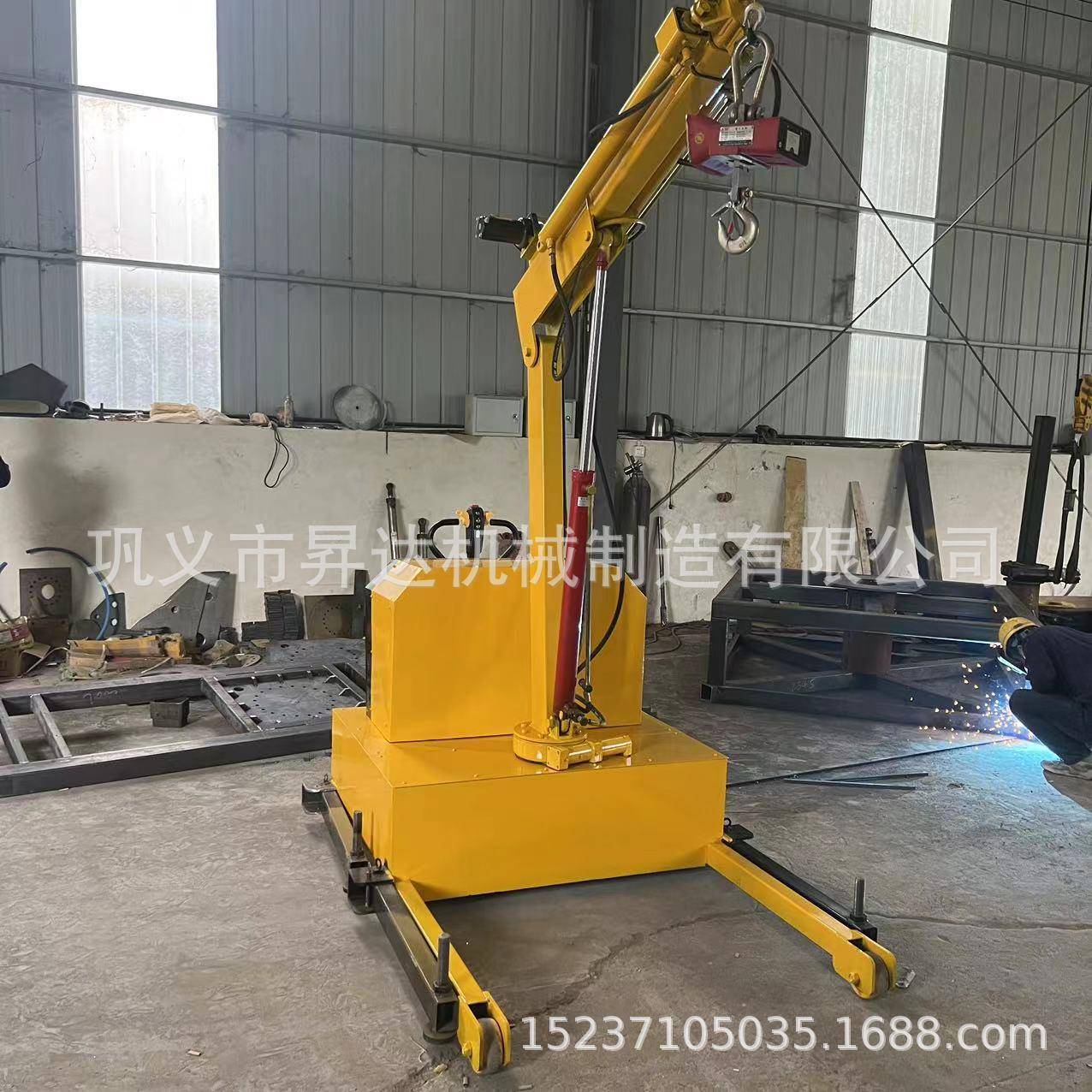 机械全自动移动式液压小吊机移动小吊车60度旋转模具吊装机