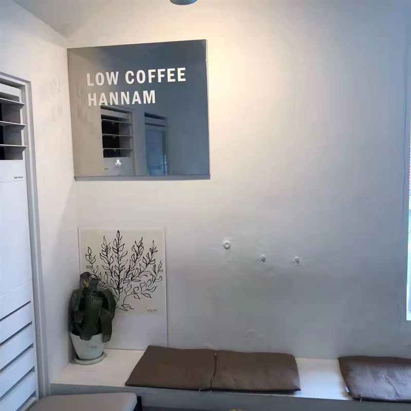 不锈钢镜面咖啡服装店发廊招牌韩国ins店招黏贴定做展示门牌公司